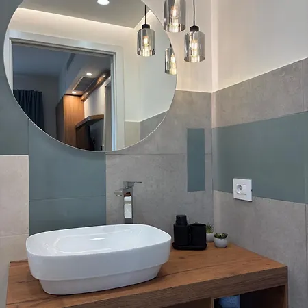 Don Francisco - Elegant With Sea View Apartament
